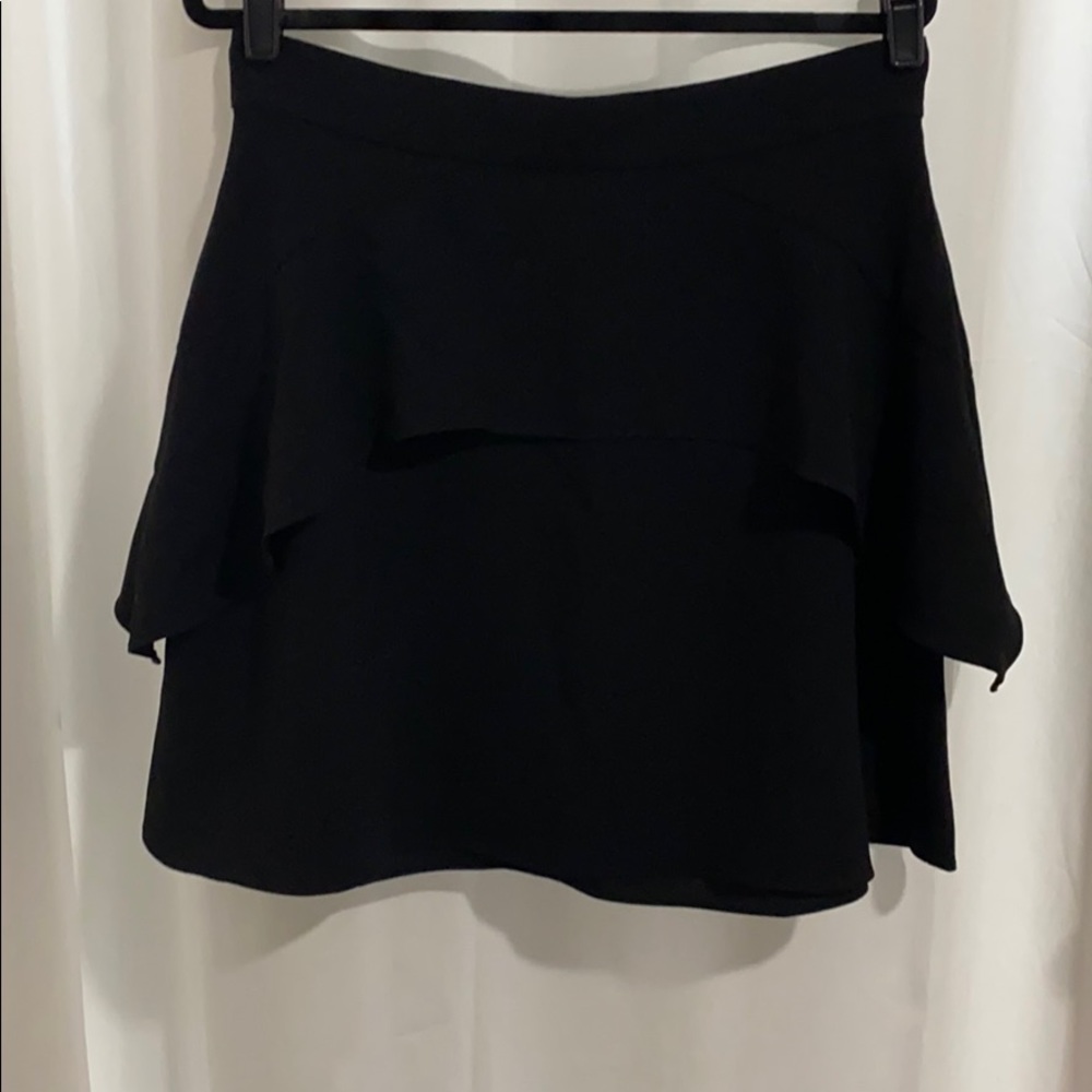 Cue in the City black two layer black skirt